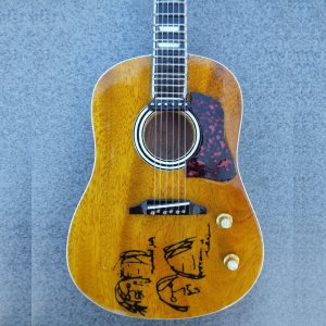 Mini John Lennon Peace Guitar